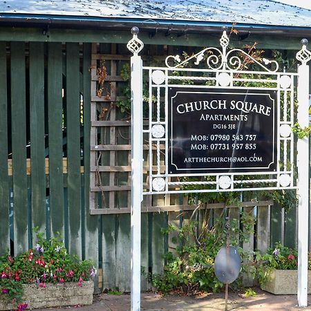 5 Church Square Rigg Екстериор снимка