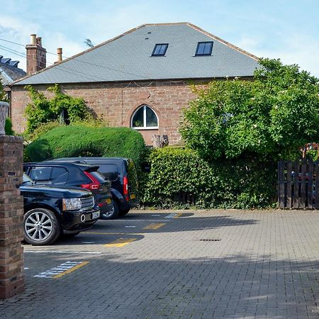 5 Church Square Rigg Екстериор снимка